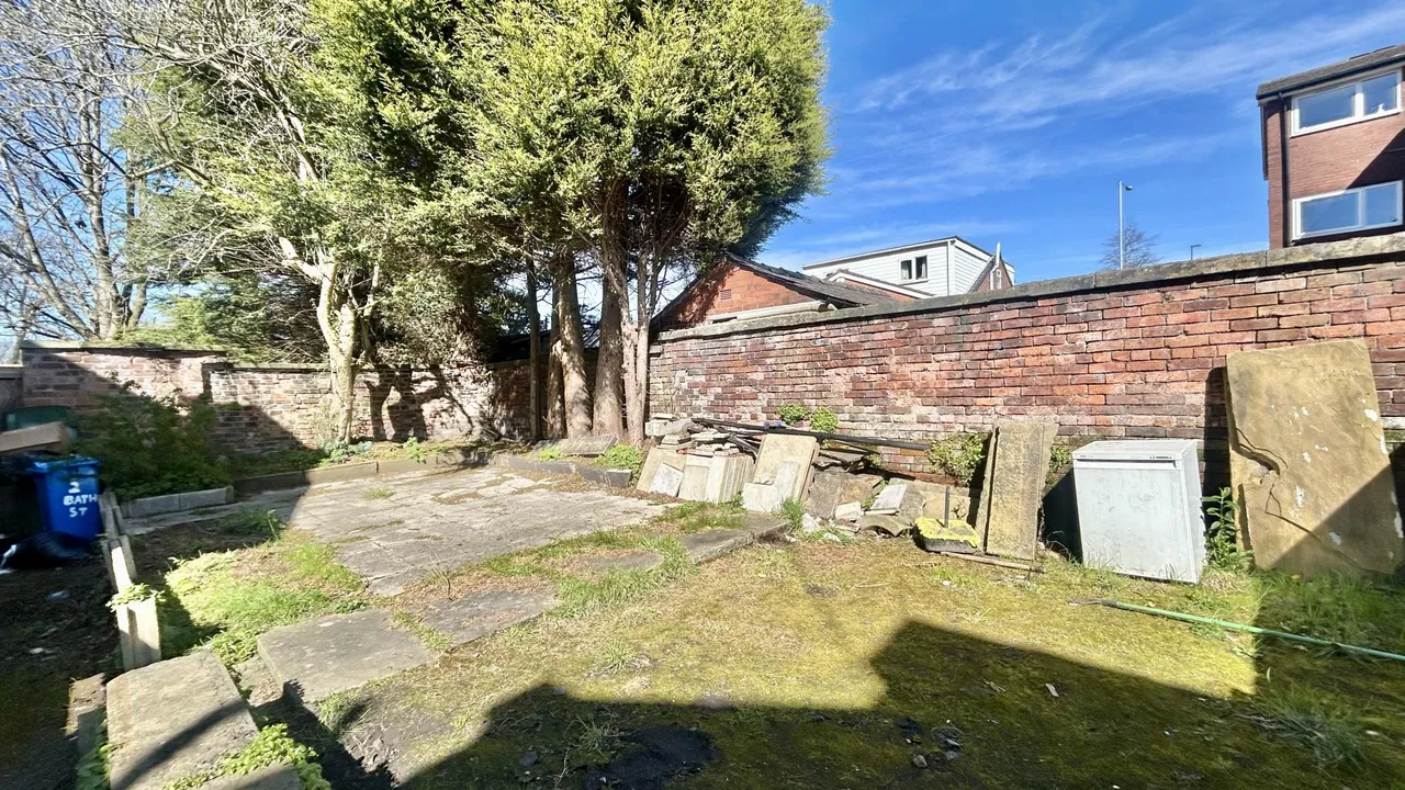 Bath Street, Oldham, OL9, photo 10