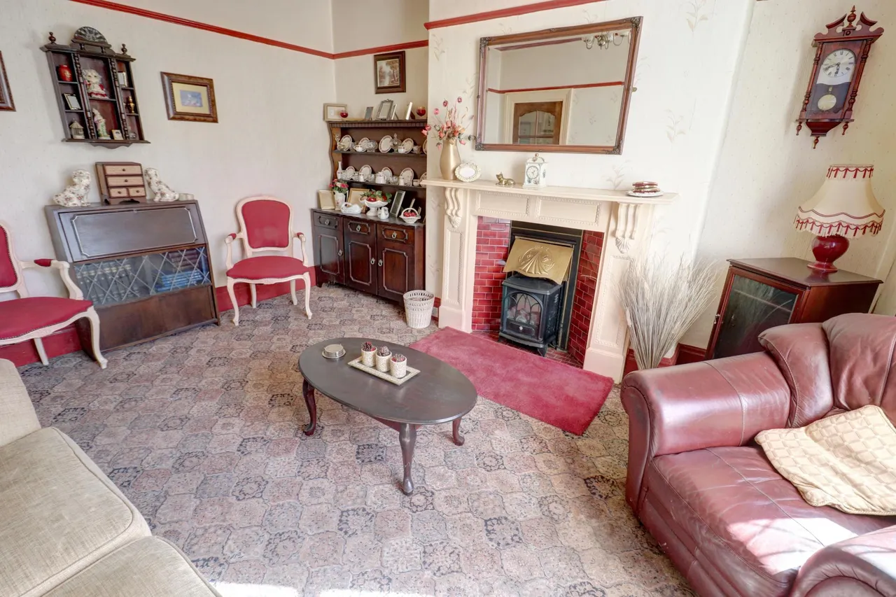 Bath Street, Oldham, OL9, photo 6
