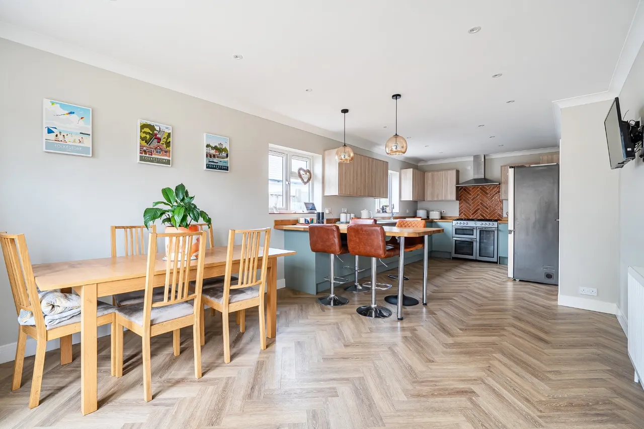 Winehouse Lane, Capel-le-Ferne, CT18, photo 2