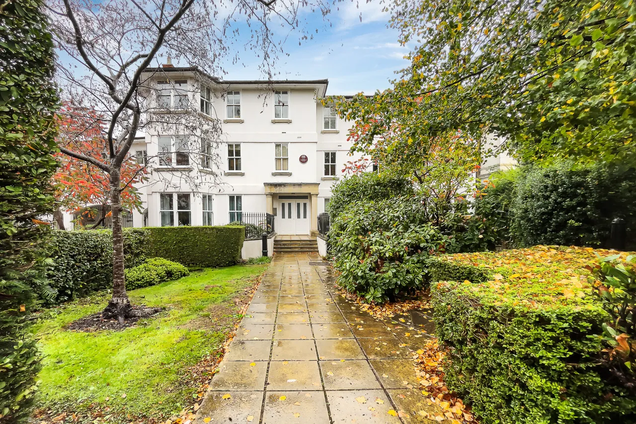2 bed flat for sale, Garden Road, Tunbridge Wells, TN1