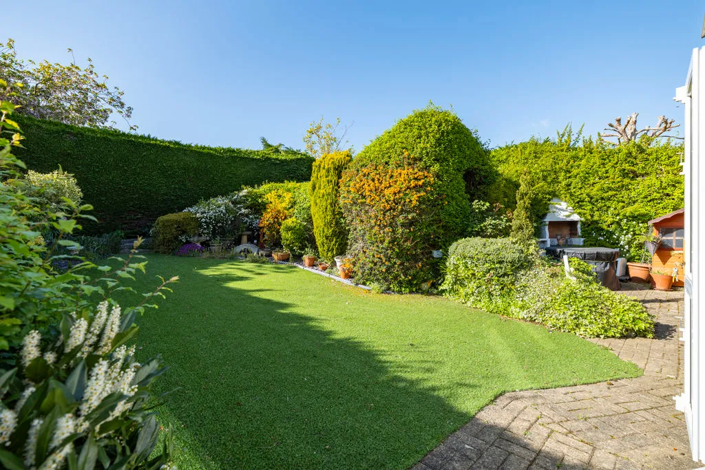 Sutherland Grove, Bletchley, MK3, photo 8