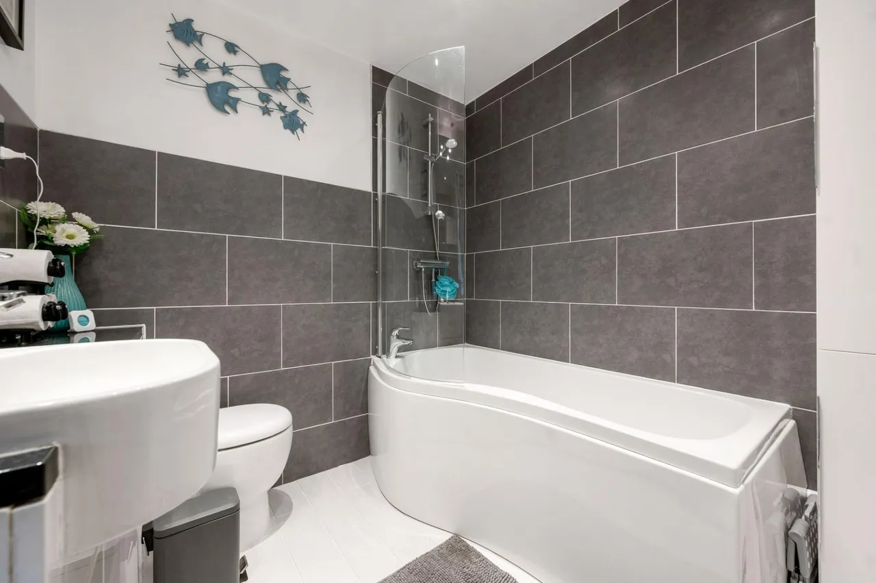 The Glen, Fletton, PE2, photo 10
