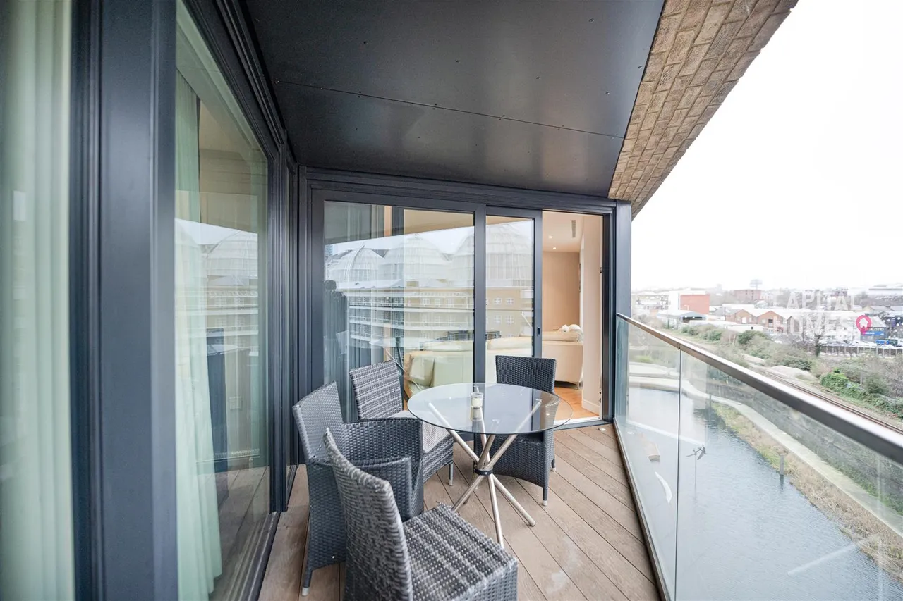 Lockgate Road, London, photo 15