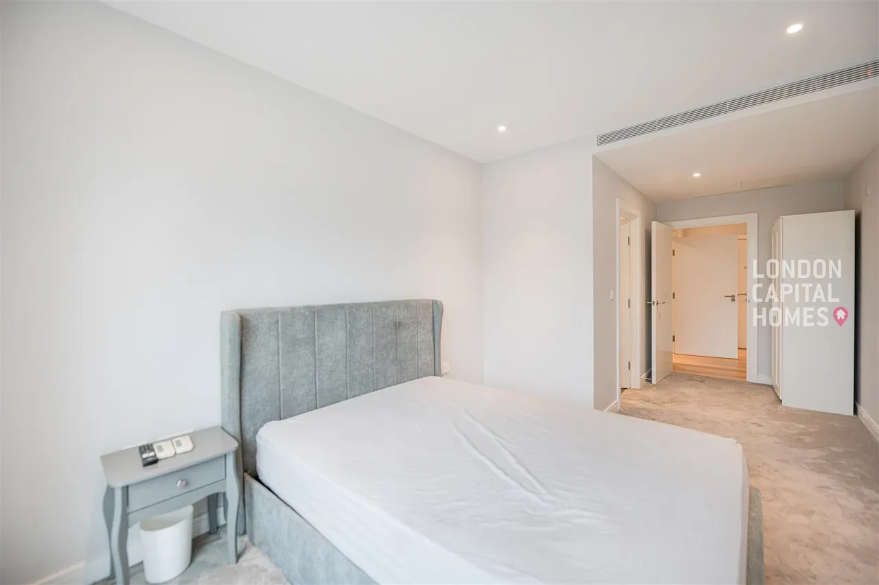 Lockgate Road, London, photo 10