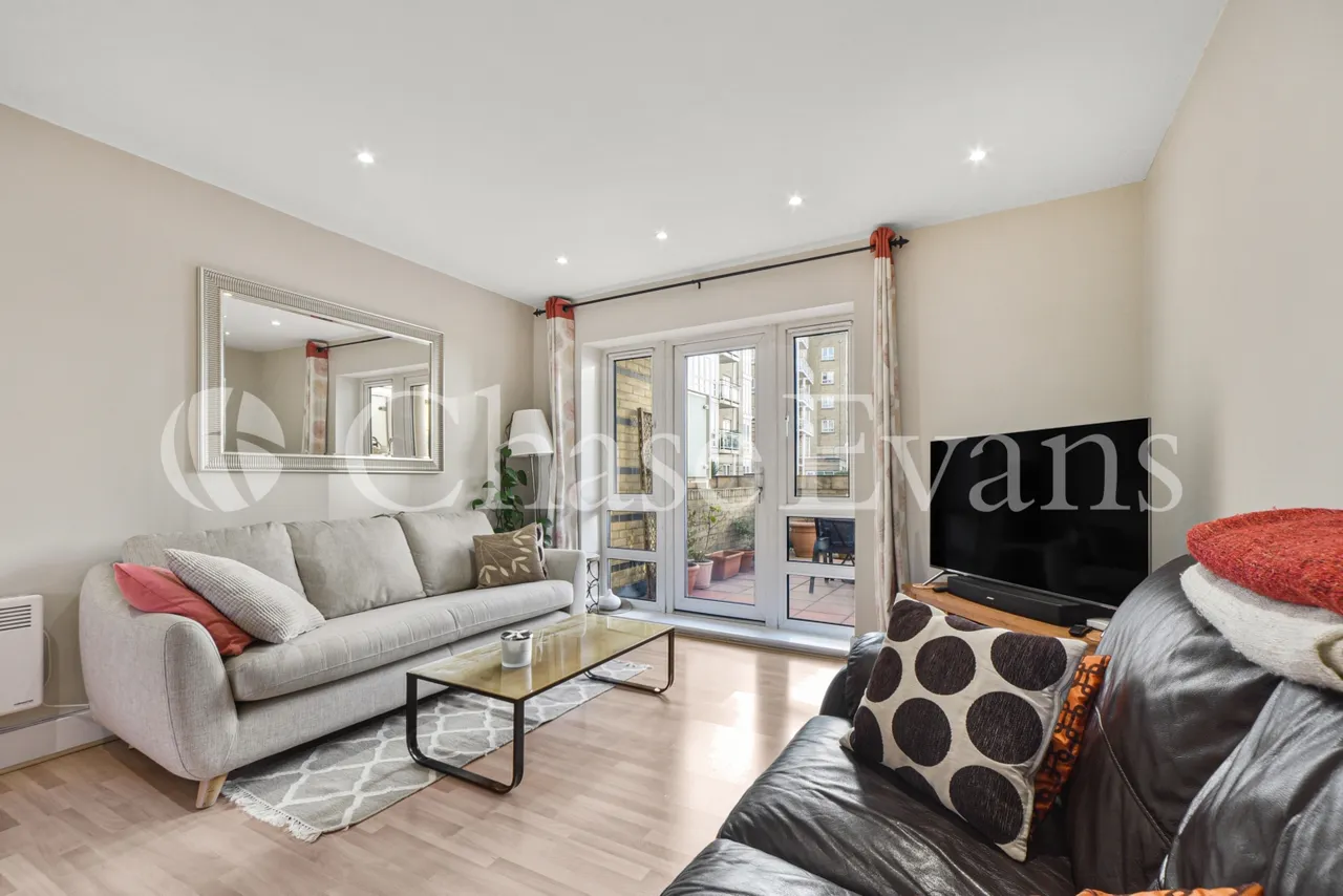 2 bed flat to rent, St Davids Square, Isle Of Dogs, E14