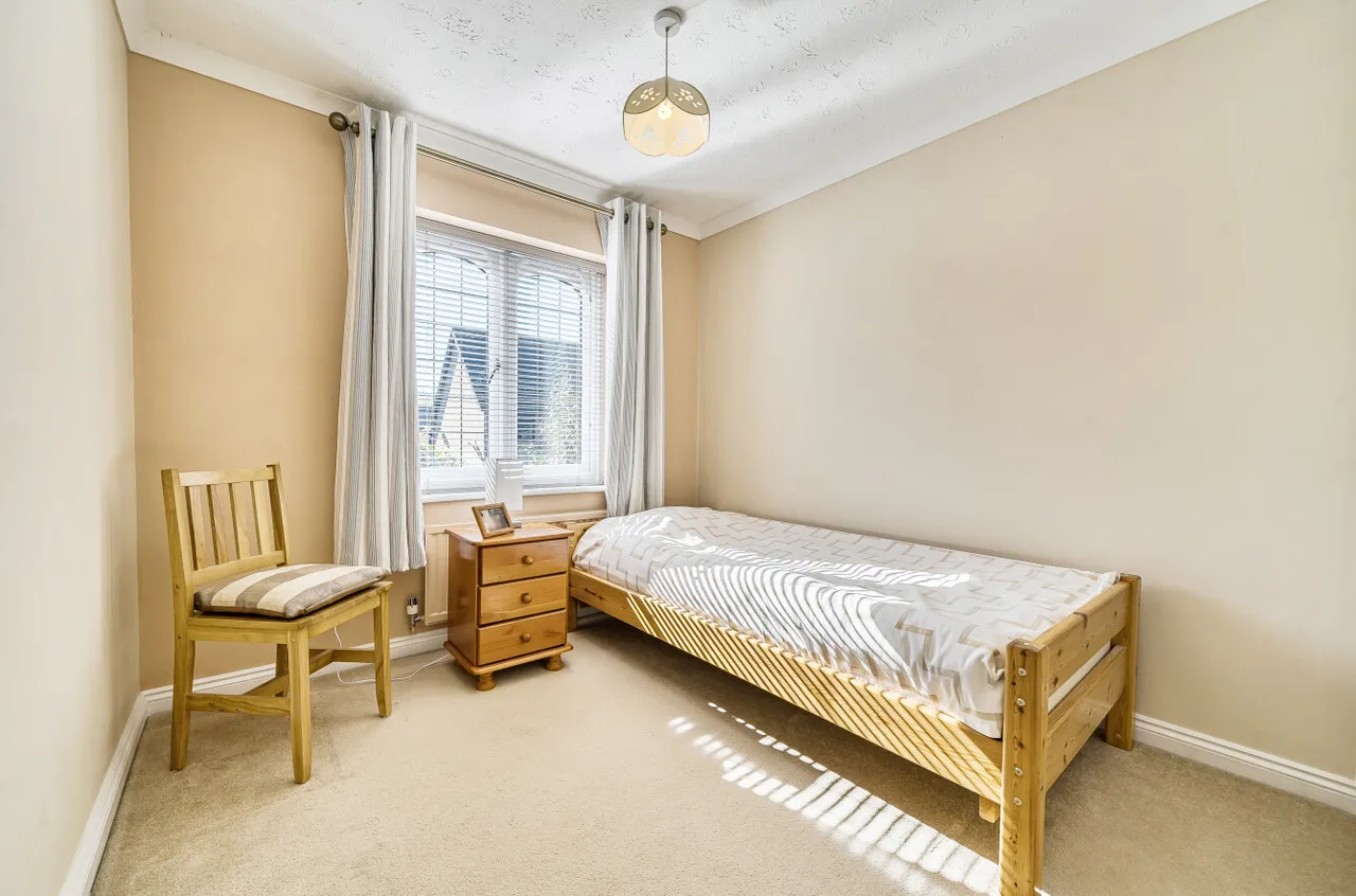 Raeburn Way, College Town, Sandhurst, Berkshire, GU47 0FH, photo 10