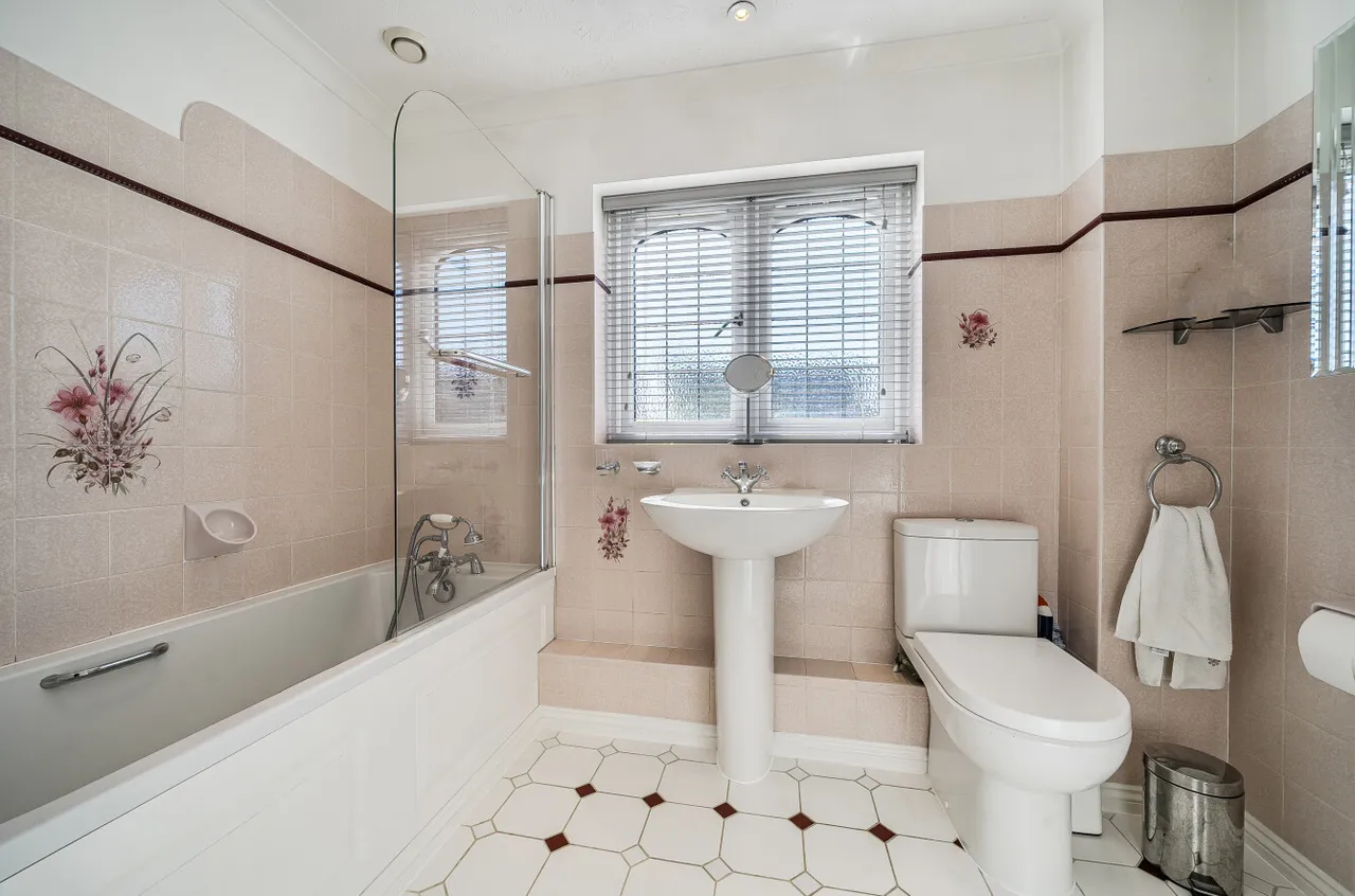 Raeburn Way, College Town, Sandhurst, Berkshire, GU47 0FH, photo 9
