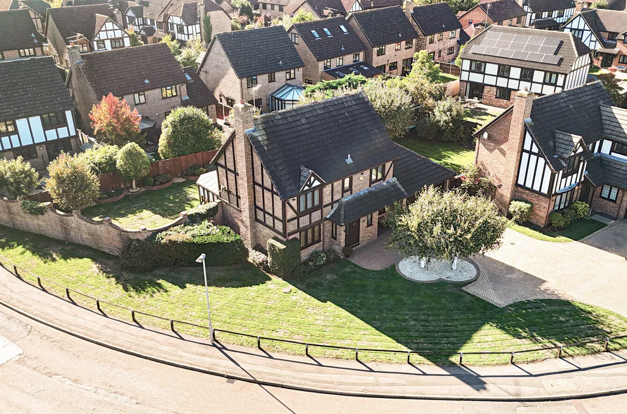 4 bed house for sale — Raeburn Way, College Town, Sandhurst, Berkshire, GU47 0FH