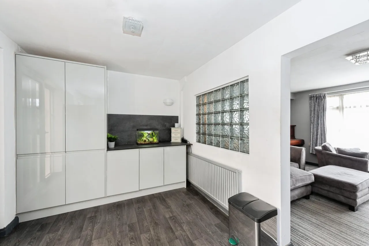 Muncaster Road, Ashford, TW15, photo 7