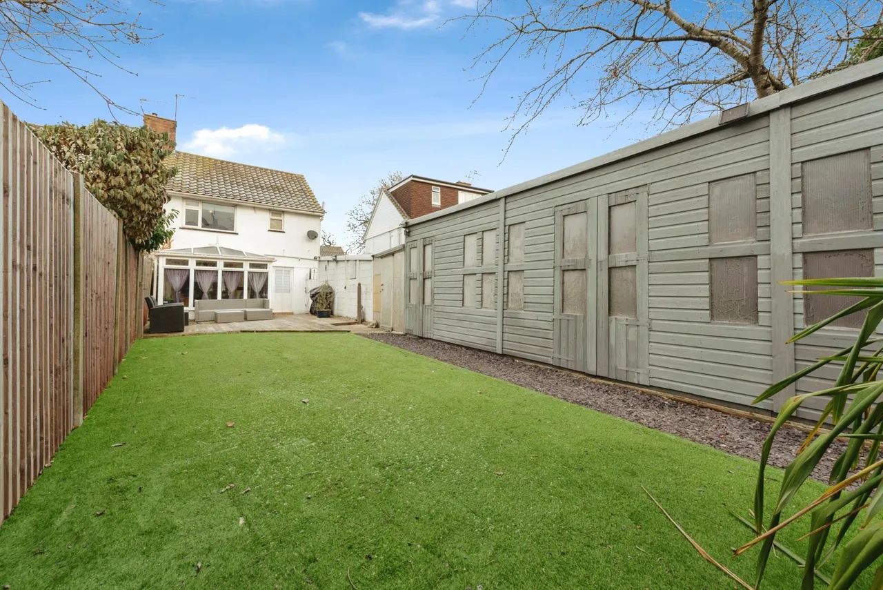 Muncaster Road, Ashford, TW15, photo 18