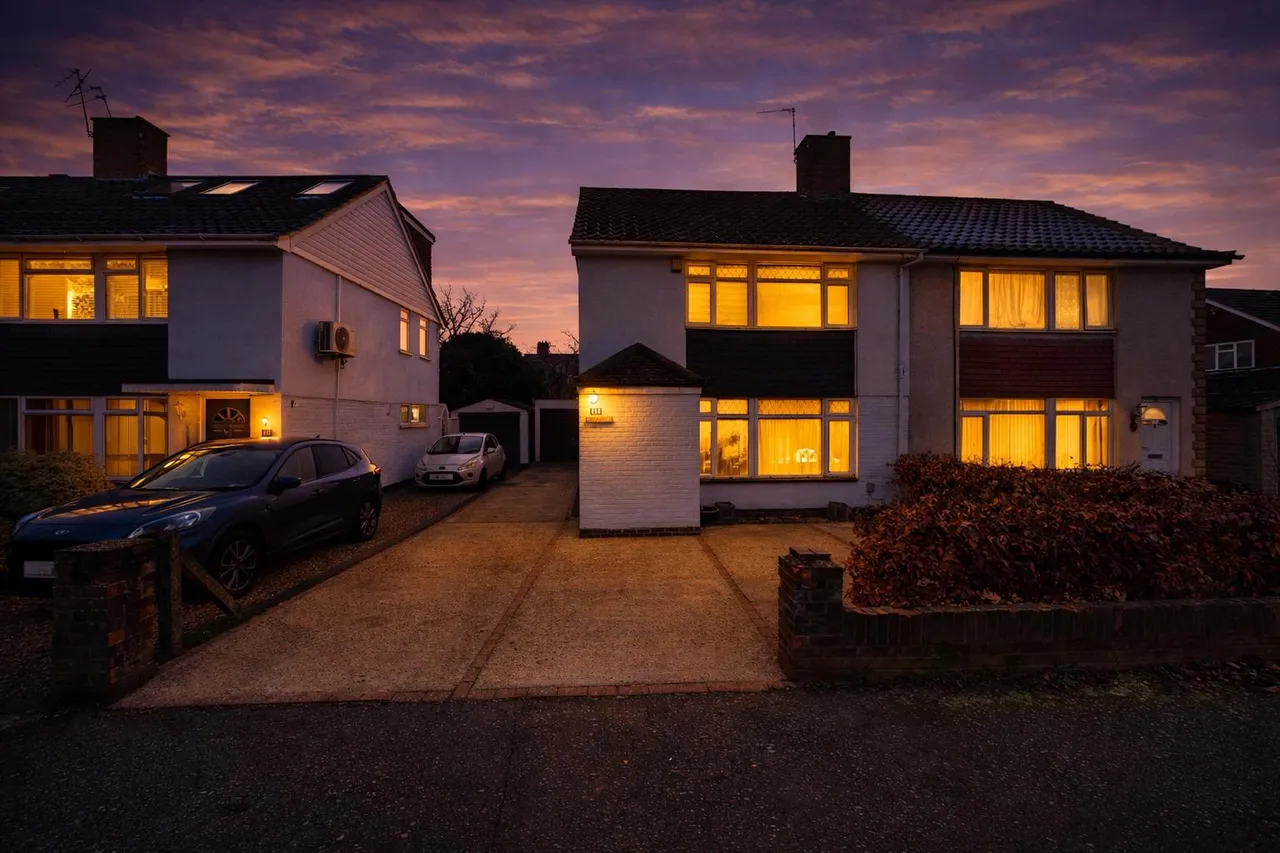 Muncaster Road, Ashford, TW15, photo 20