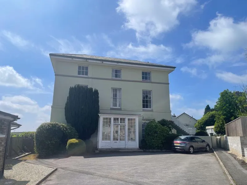 3 bed flat for sale, Wadham Close, Liskeard, PL14