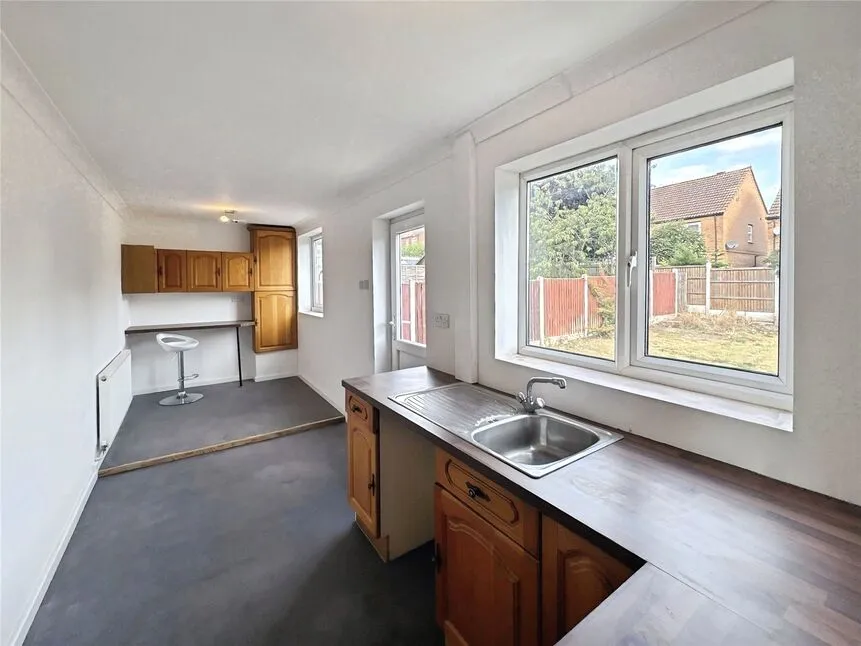 Rutland Crescent, Harworth, Nottinghamshire, DN11, photo 5