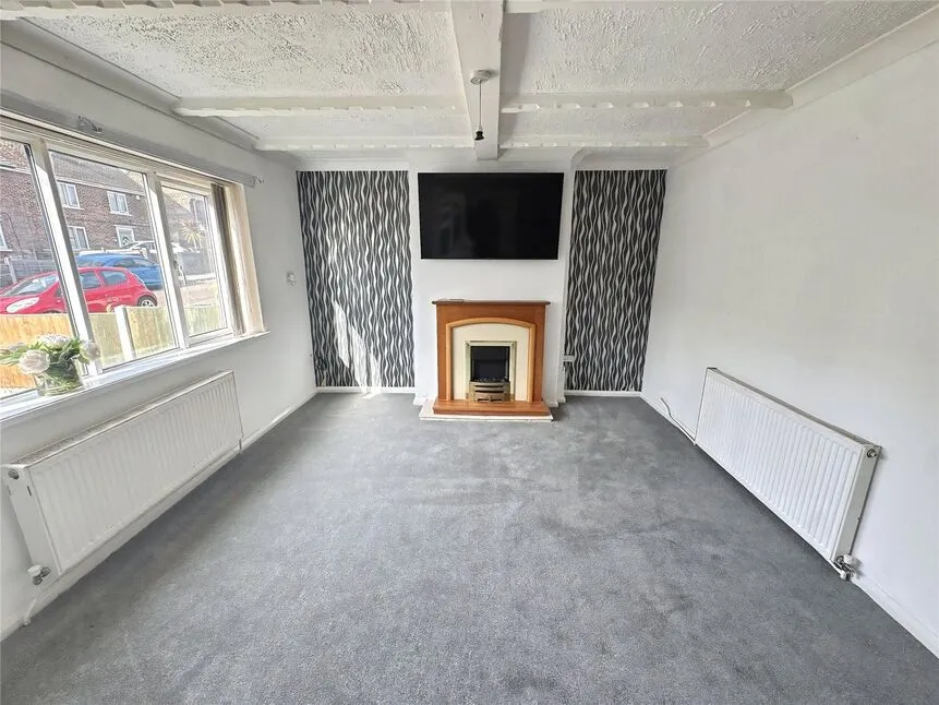 Rutland Crescent, Harworth, Nottinghamshire, DN11, photo 2
