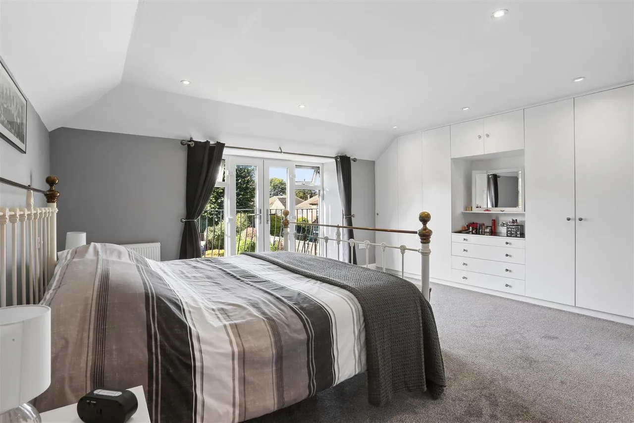 Sutton Lane, Banstead, SM7, photo 20