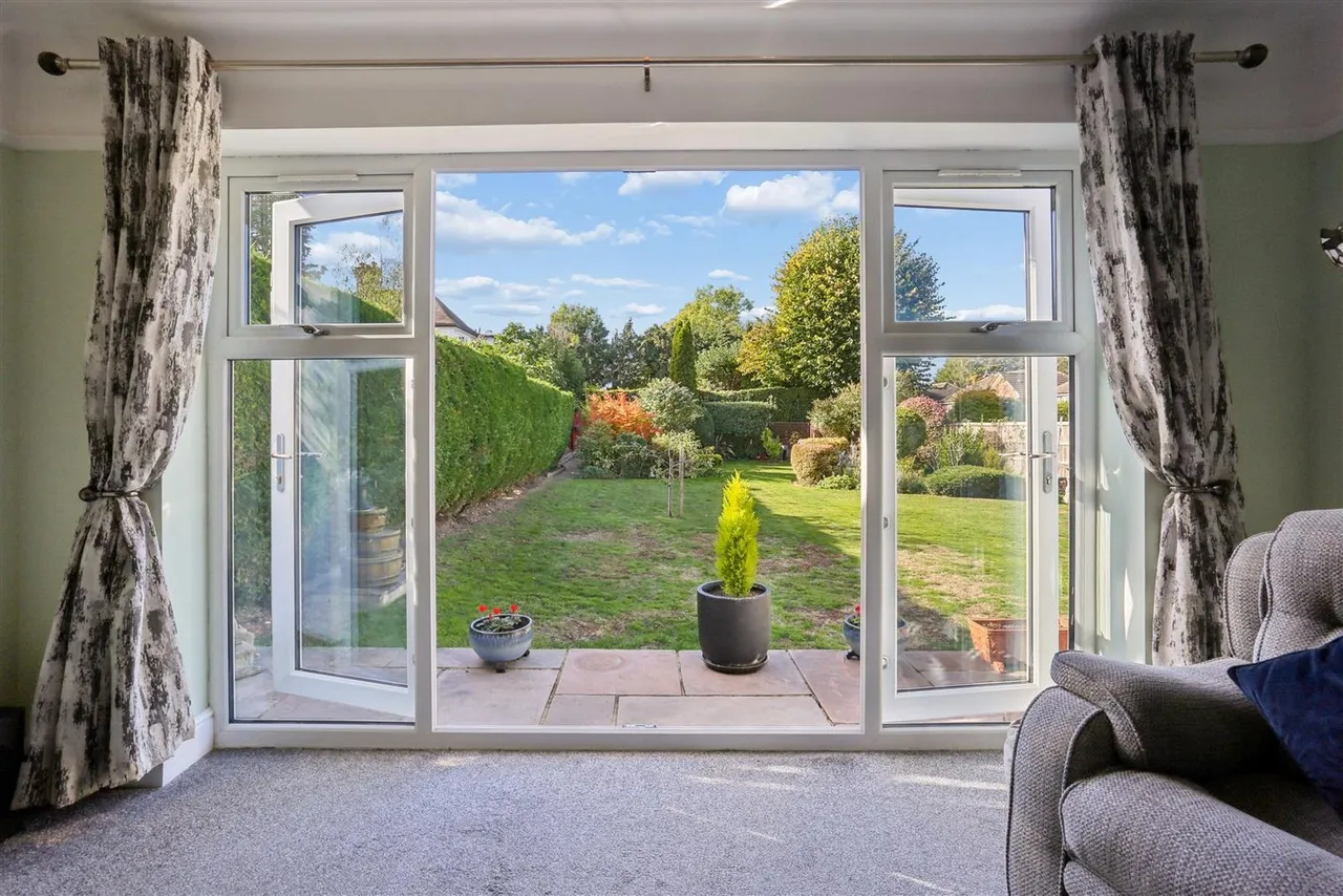Sutton Lane, Banstead, SM7, photo 10
