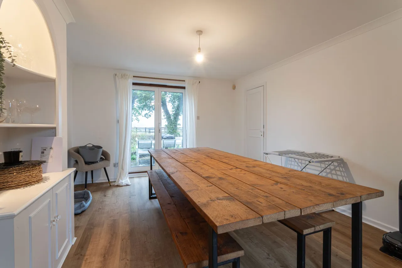 Borough Court Road, Hartley Wintney, RG27, photo 5