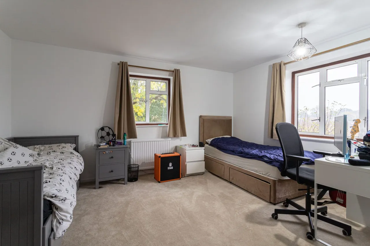 Borough Court Road, Hartley Wintney, RG27, photo 10