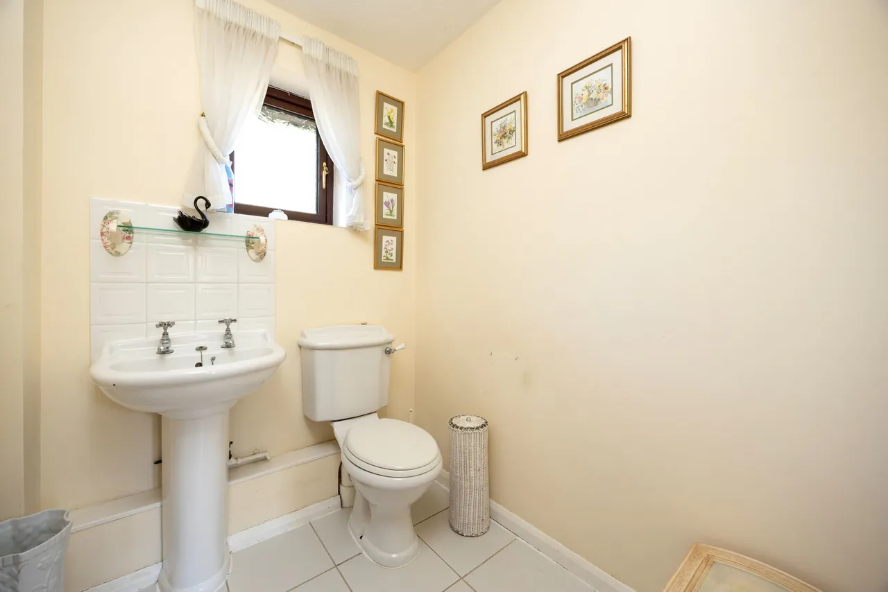 Kempsfield, Devizes, SN10, photo 41