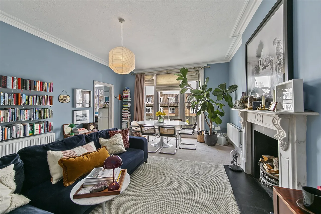 1 bed flat for sale, The Barons, St Margarets, TW1