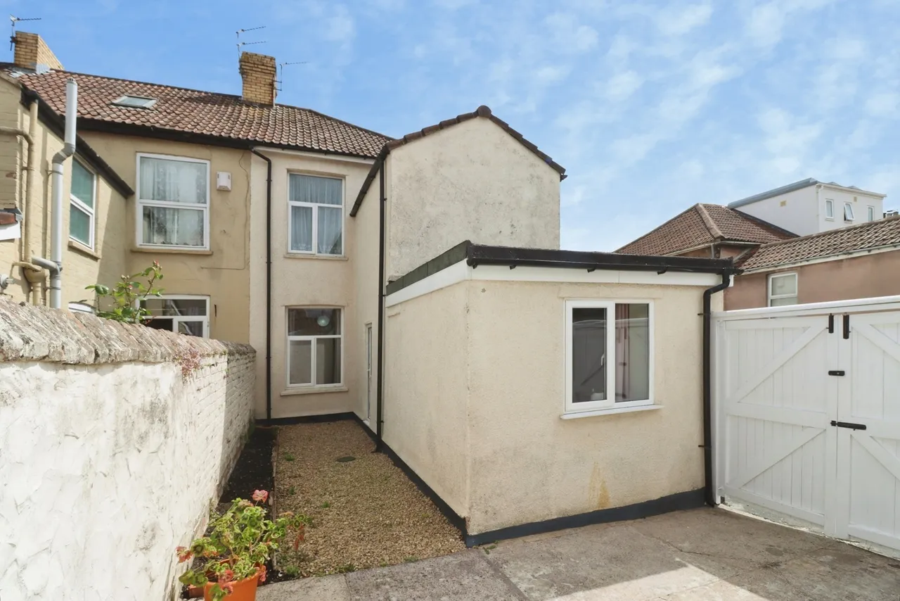 Hanham Road, Kingswood, Bristol, BS15, photo 4