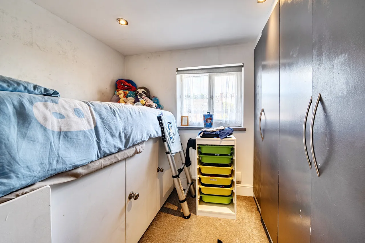 Gosforth Lane, Watford, WD19, photo 7