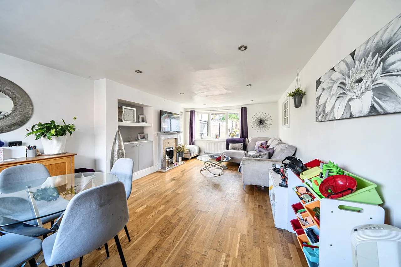 Gosforth Lane, Watford, WD19, photo 15