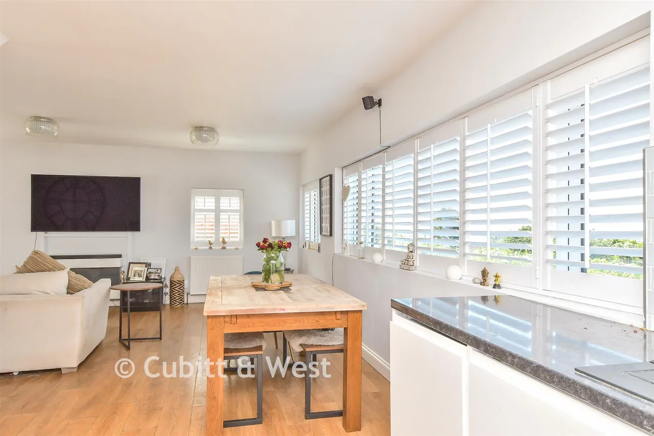 Crescent Drive North, Woodingdean, BN2, photo 6