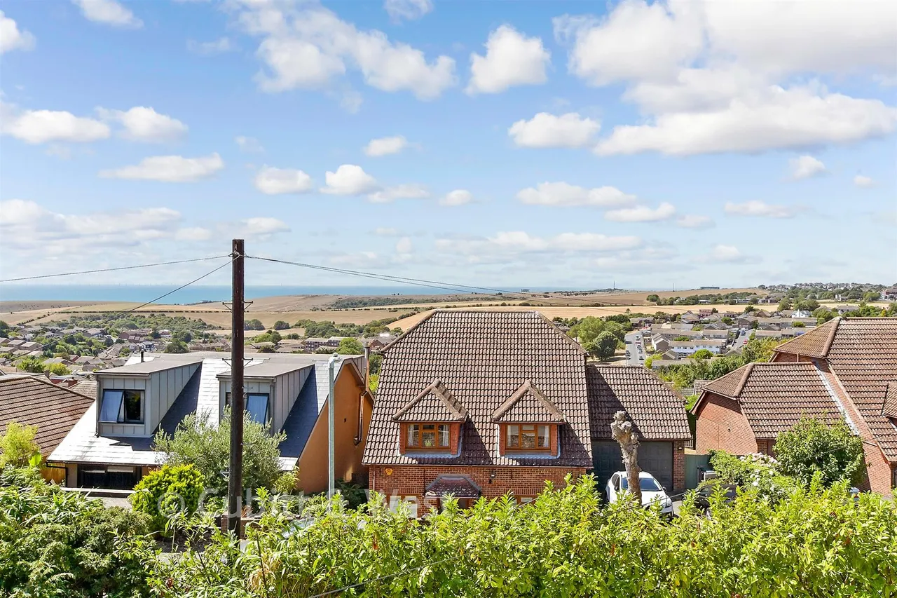 Crescent Drive North, Woodingdean, BN2, photo 17