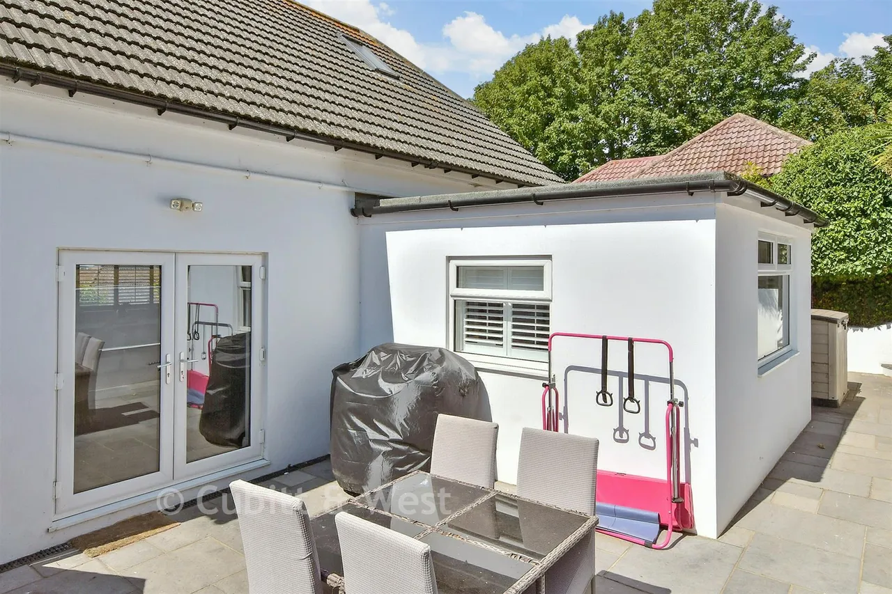 Crescent Drive North, Woodingdean, BN2, photo 4