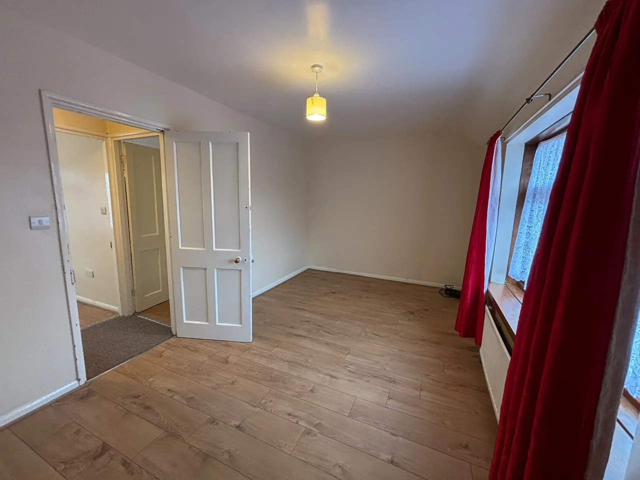 Porters Avenue, Dagenham, RM8, photo 2