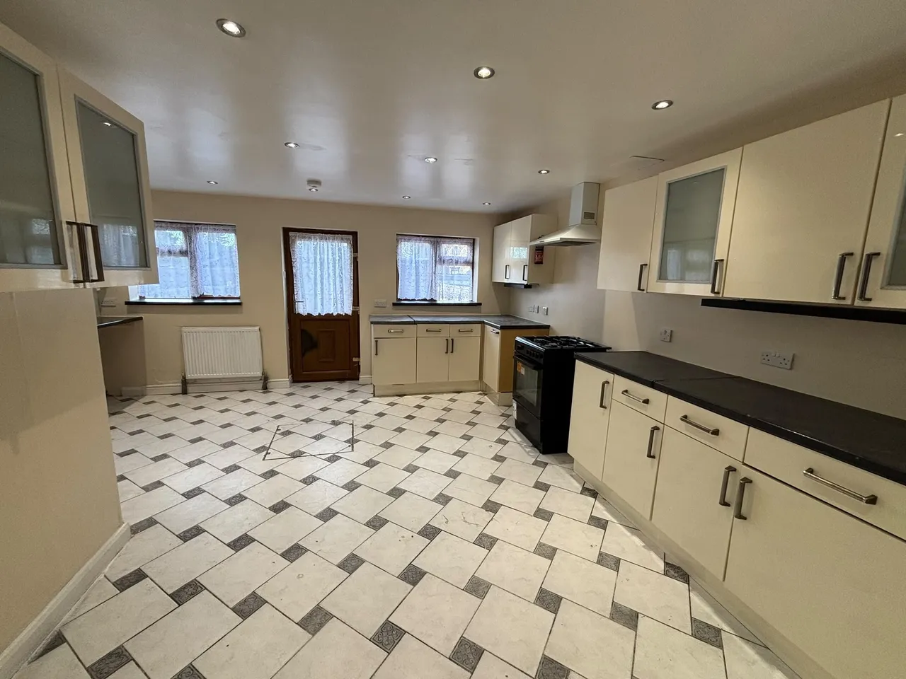 Porters Avenue, Dagenham, RM8, photo 15