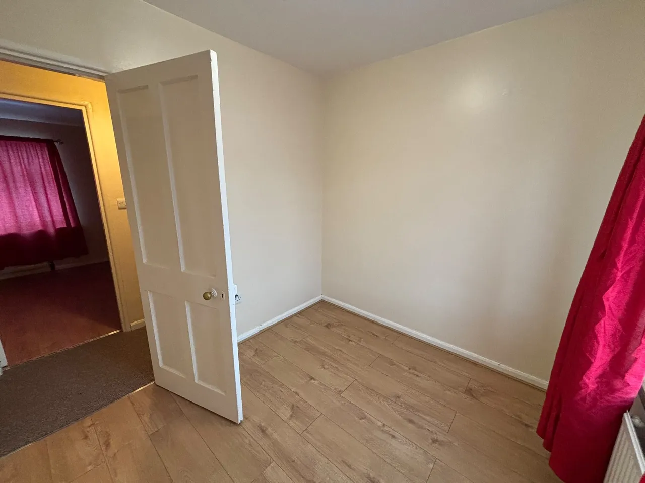 Porters Avenue, Dagenham, RM8, photo 8