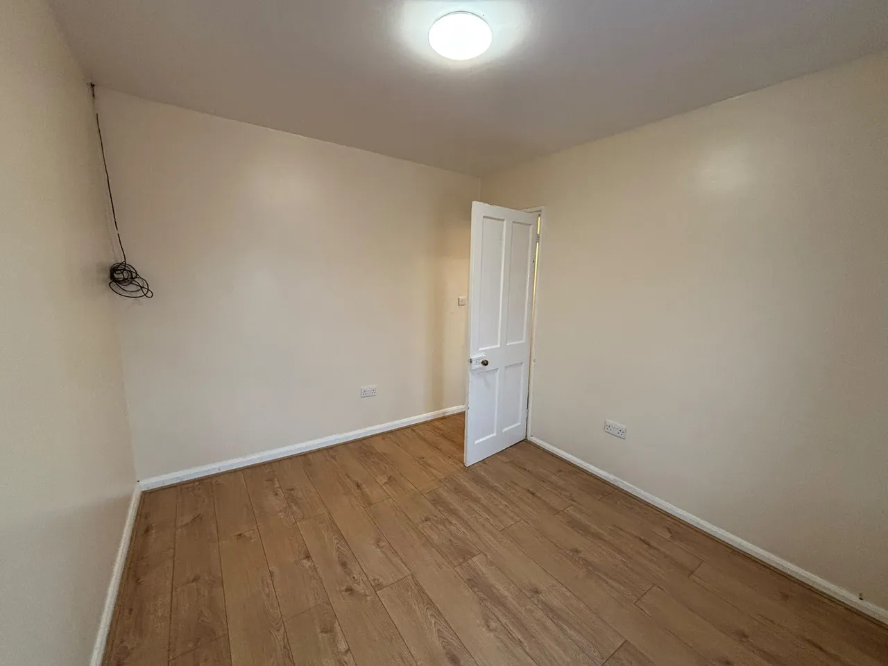Porters Avenue, Dagenham, RM8, photo 6