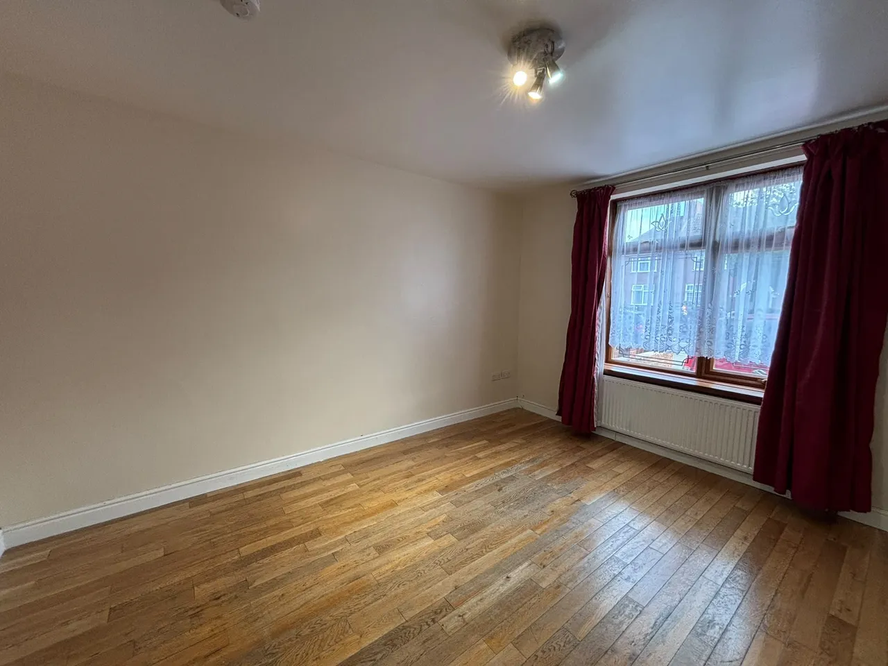 Porters Avenue, Dagenham, RM8, photo 13