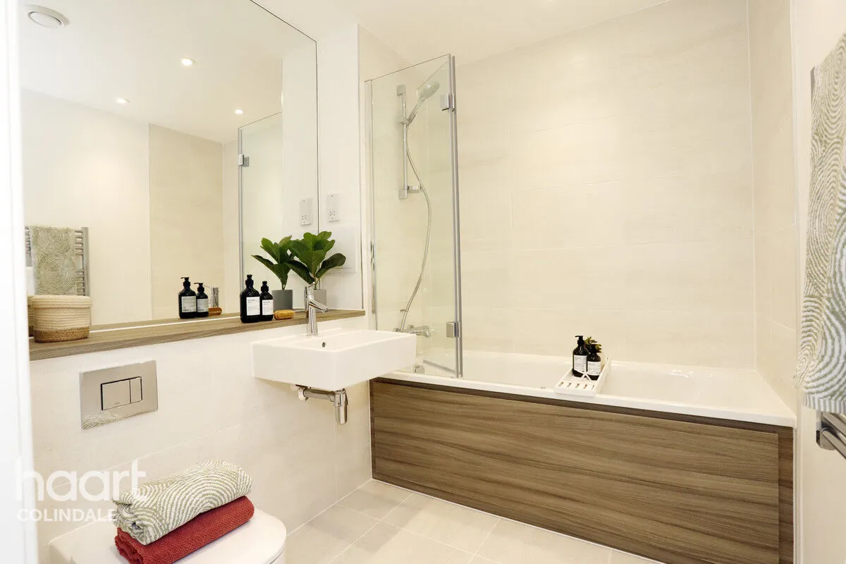 Bronze House, London, NW9, photo 5