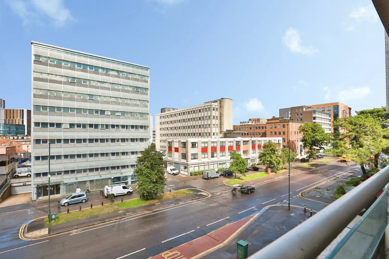 Christchurch Road, Bournemouth, BH1, photo 3