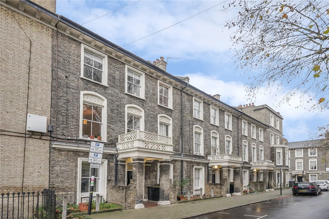 St. Philip Square, London, SW8, photo 8