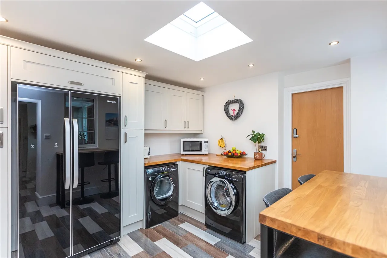 398, Holcombe Road, Greenmount, BL8 4HF, photo 11