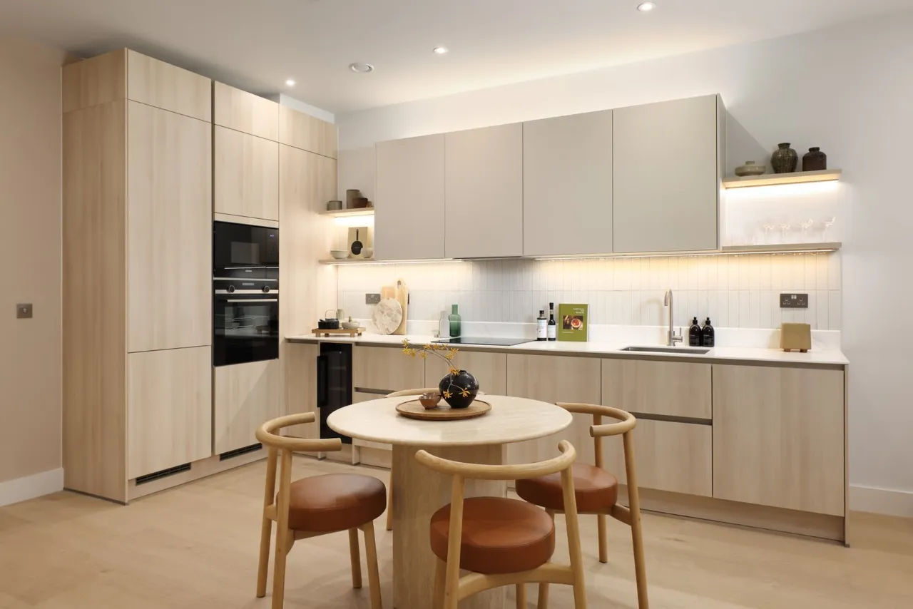 Hartfield Road, London, SW19, photo 2