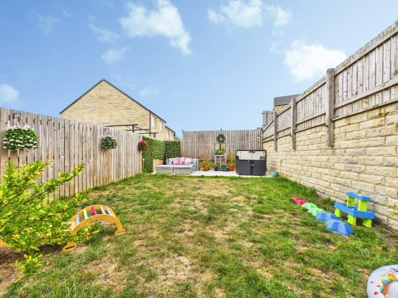 Bream Rise, Thackley, BD10, photo 18