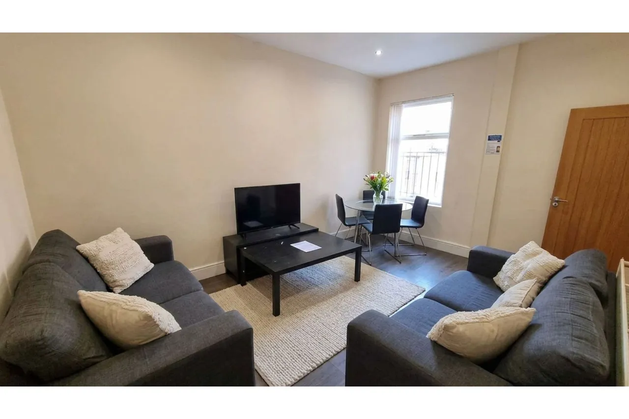 Denham Street, Manchester, M13, photo 3