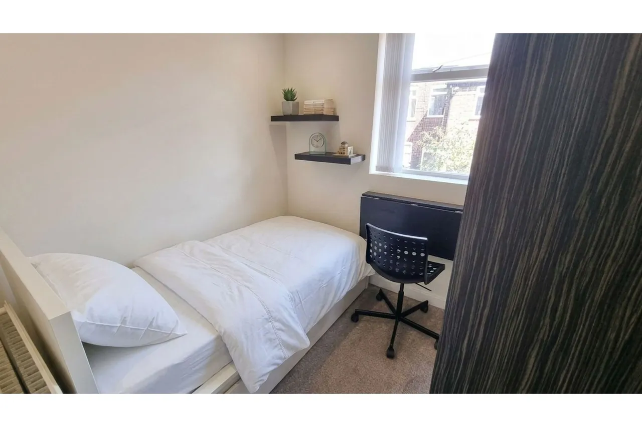 Denham Street, Manchester, M13, photo 11