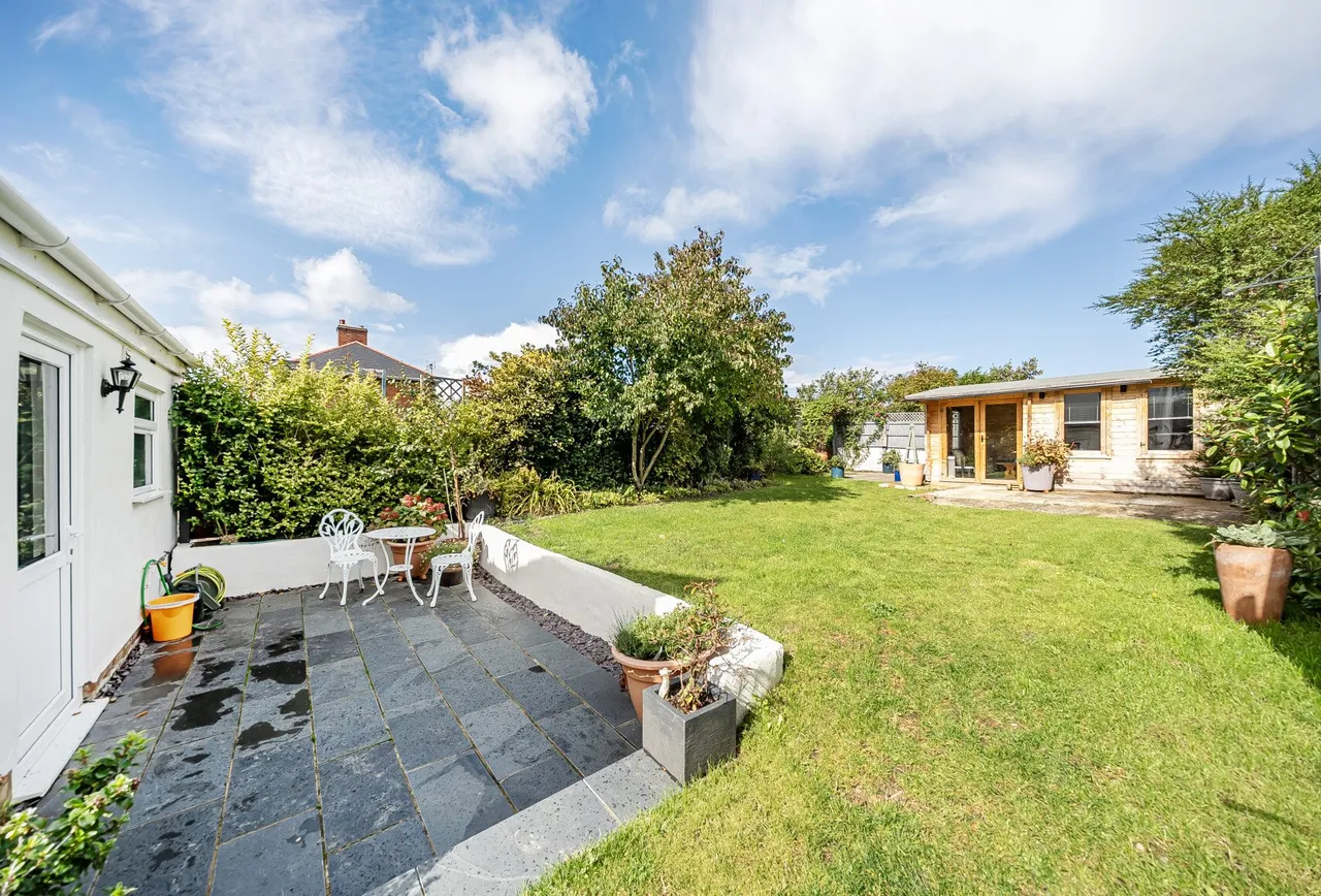 Hucclecote Road, Gloucester, GL3 3TZ, photo 19