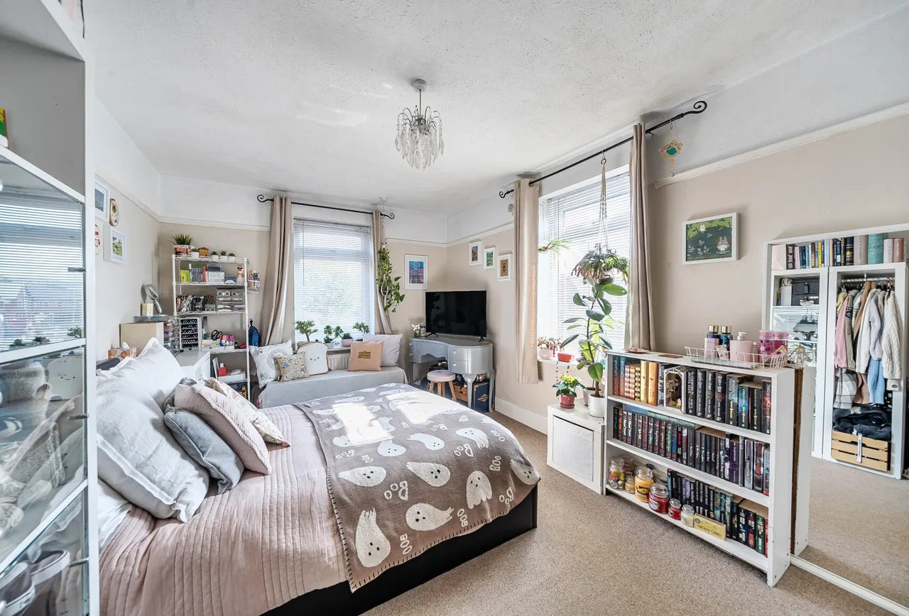 Hucclecote Road, Gloucester, GL3 3TZ, photo 18