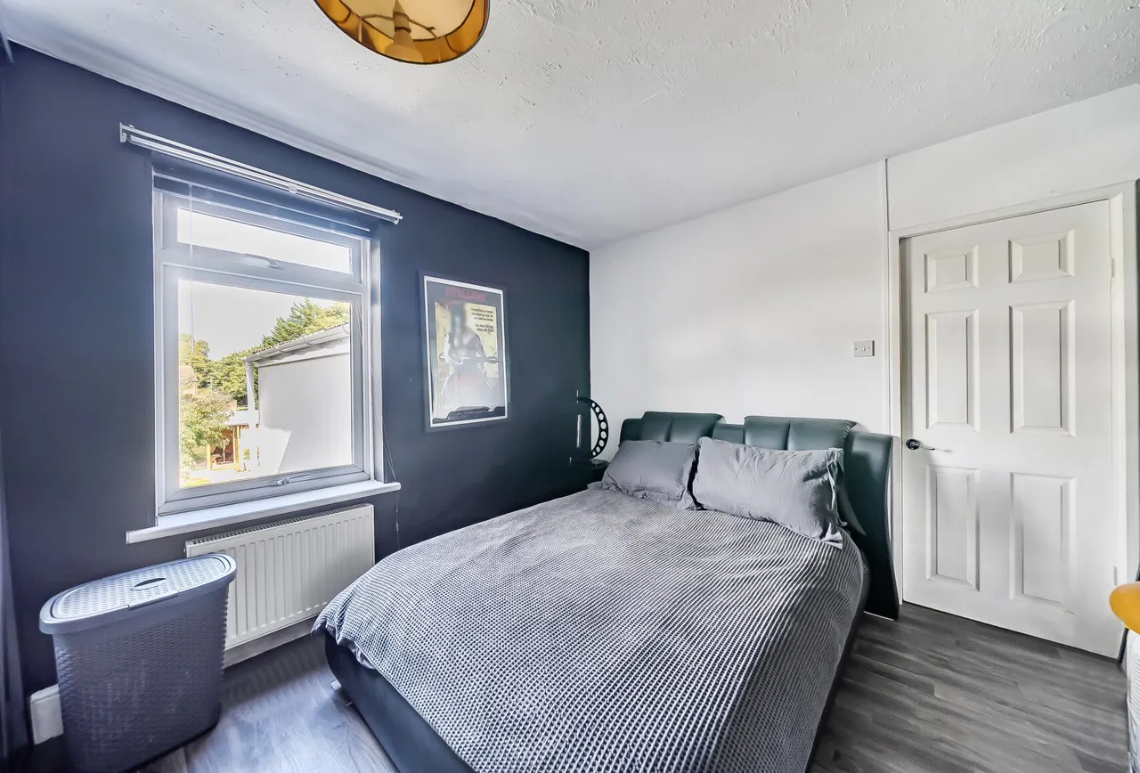 Hucclecote Road, Gloucester, GL3 3TZ, photo 12