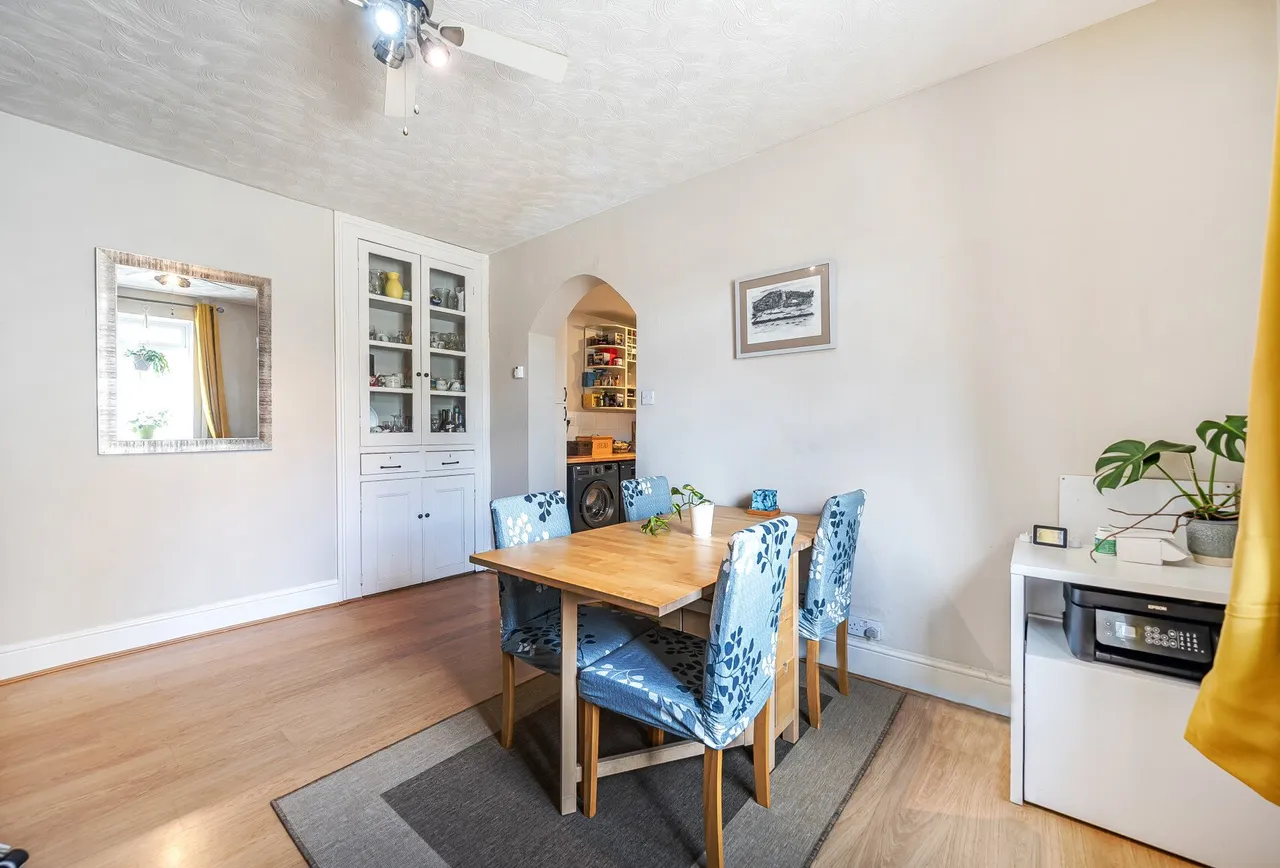 Hucclecote Road, Gloucester, GL3 3TZ, photo 8