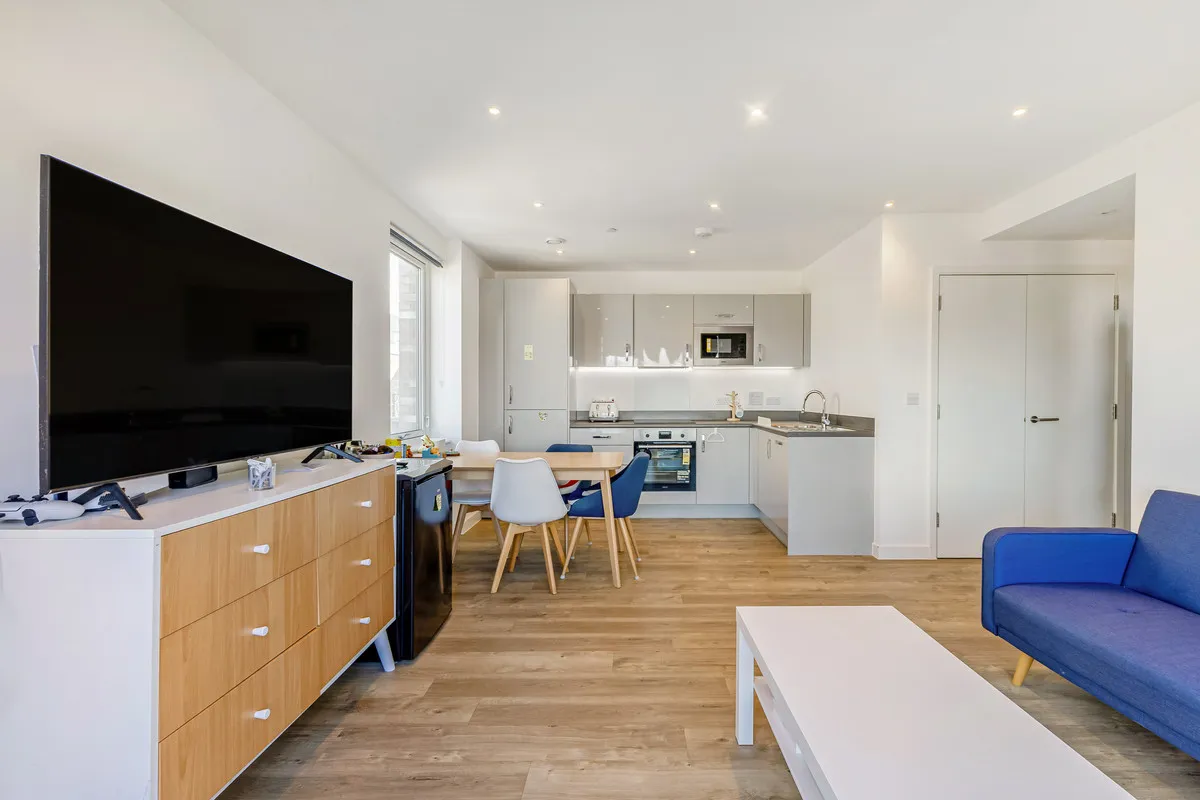 1 bed flat for sale, Ardisia Mews, London, E7