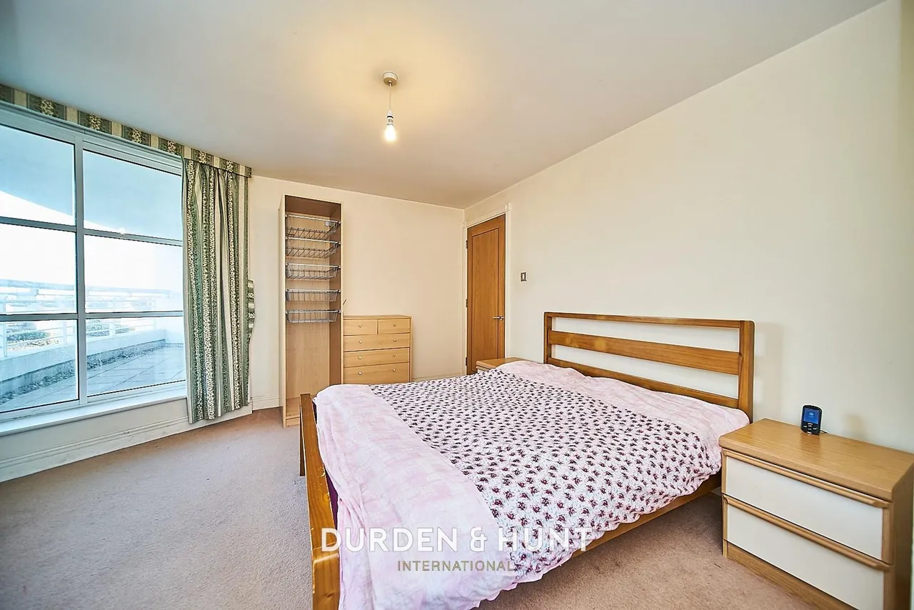 Barrier Point Road, Royal Docks, E16, photo 14