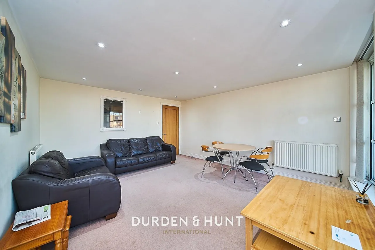 Barrier Point Road, Royal Docks, E16, photo 2